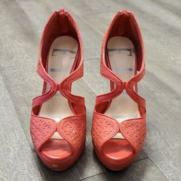 Elle Heels Pumps Stilettos Shoes PLATFORM Peep Toe Women's WOMAN'S Size 6 M - Picture 5 of 16